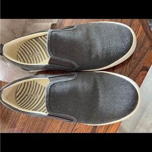Taos Footwear women, size 8, slip-On Shoes - Charcoal